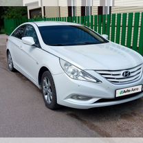 Hyundai Sonata 2.0 MT, 2011, 199 000 км, с пробегом, цена 999 000 руб.