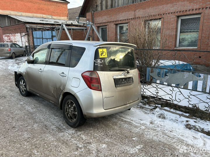 Toyota Ractis 1.5 CVT, 2006, 215 000 км