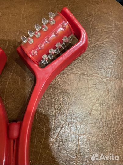 Массажер для тела и тональный крем-вуаль, Франция