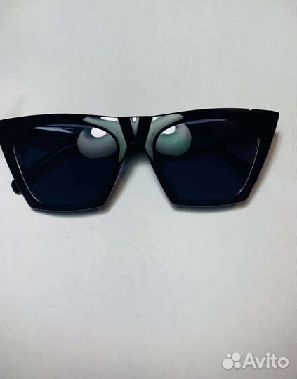 Очки солнцезащитные