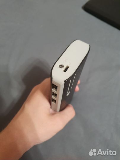 Повербанк 10000