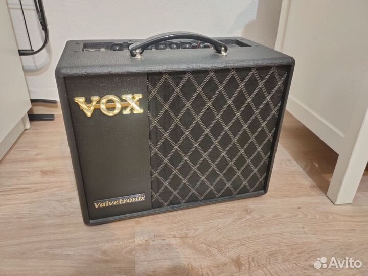 Ламповый комбоусилитель vox vt20x