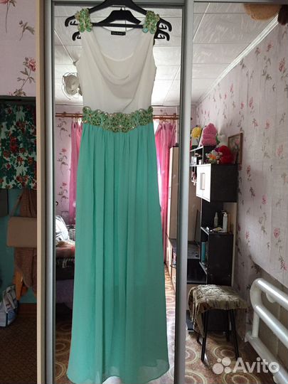 Платье в пол