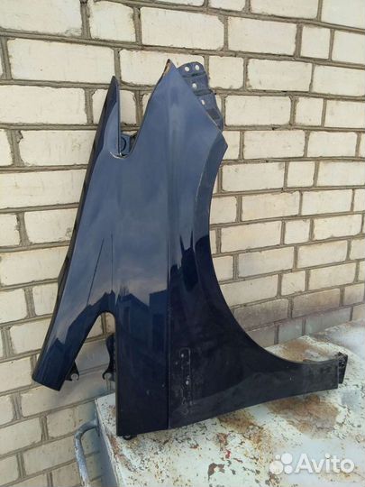 Крыло переднее правое Tayota Prius 30