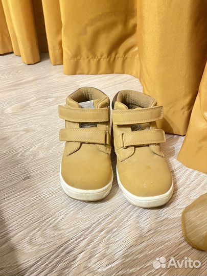 Легкие ботинки