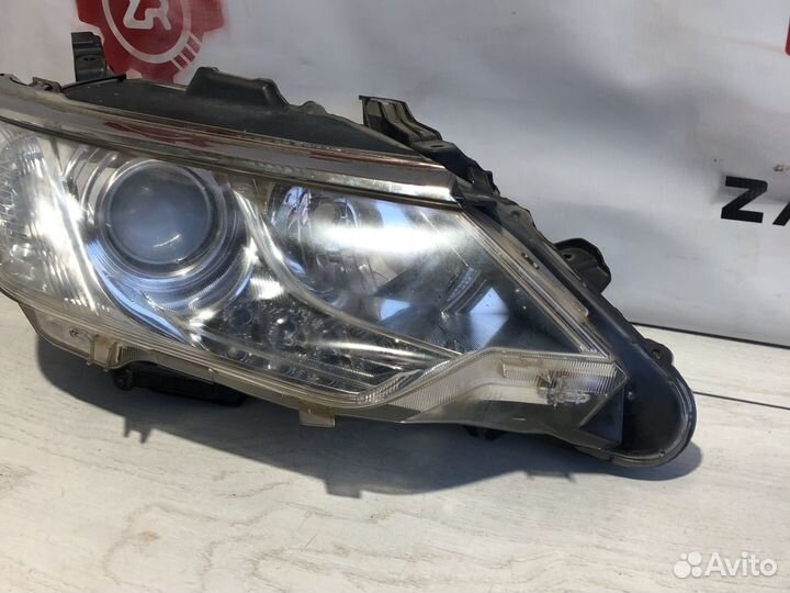 Toyota Camry V55 Фара правая