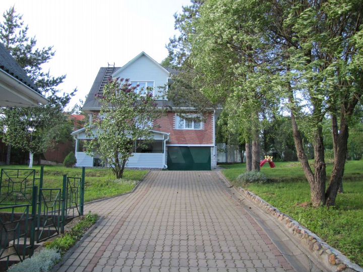 Дача 170 м² на участке 8 сот.