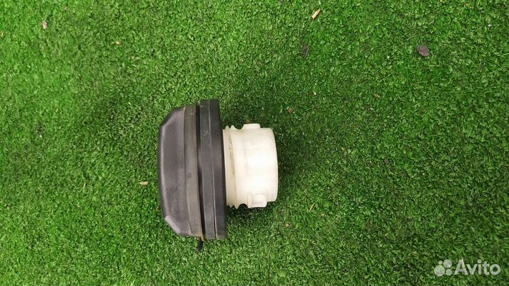 Крышка топливного бака Volvo V50 B5254T7 2011