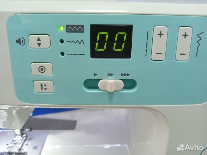 Швейная машина Leader ArtMaster 320Е