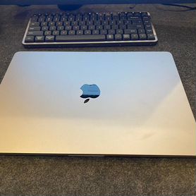 Macbook air 15 m2 8 256