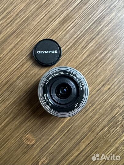 Olympus OM-D E-M10 Mark III 3