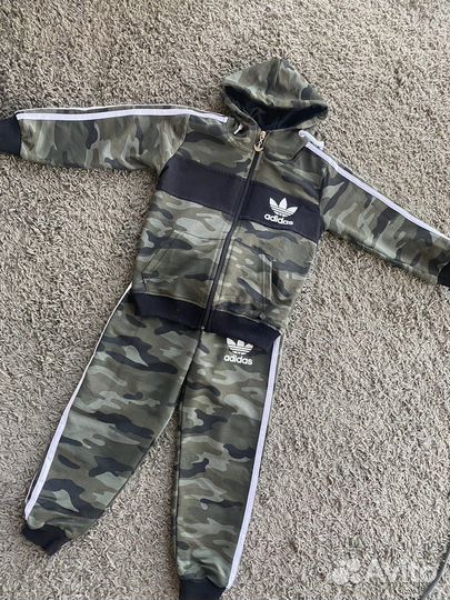 Спортивный костюм adidas для мальчика