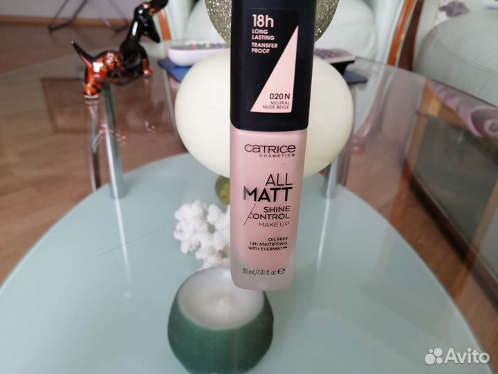 Тональная основа Catrice. Италия