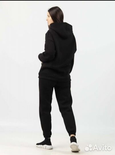 Спортивный костюм женский новый