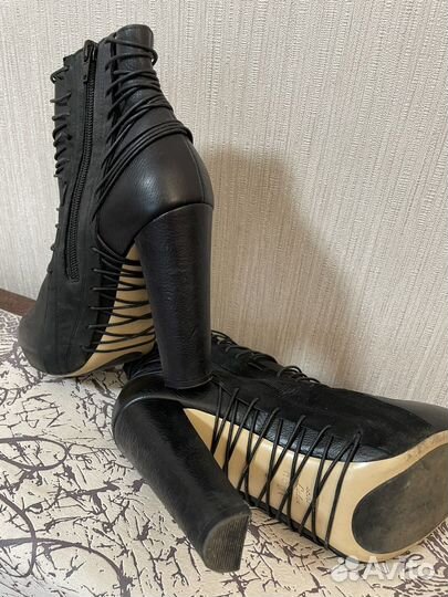 Ботильоны hogl 38 р кожа