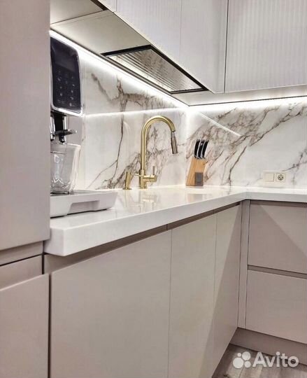 Кухонный гарнитур для маленькой кухни на заказ