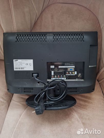 Телевизор samsung 19