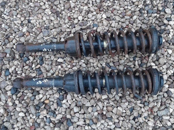 Стойка задняя Хонда HR-V в сборе оригинал