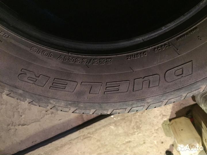 Bridgestone Dueler H/T 225/65 R17