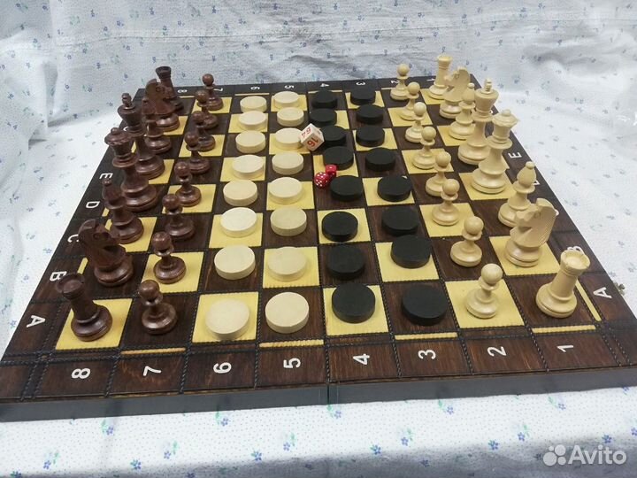 Шахматы нарды шашки 3 в 1 Новые