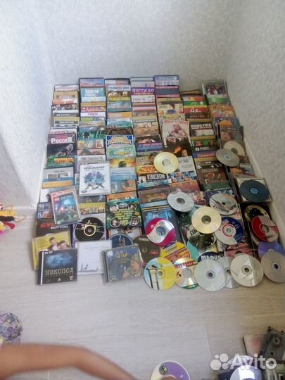 Диски DVD (аудио, видео, игровые, программы)
