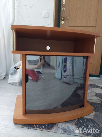 Тумба под телевизор