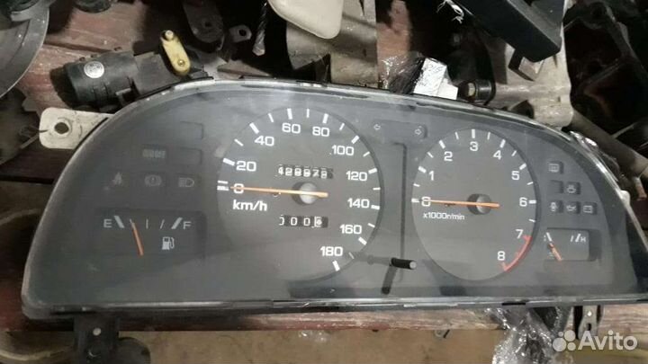 Щиток приборов Nissan bluebird u13