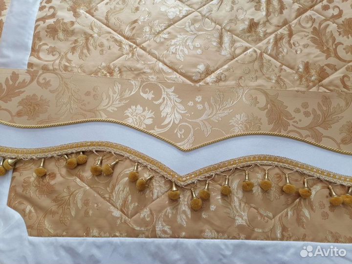 Покрывало стеганое, шторы, ламбрекен, тюль