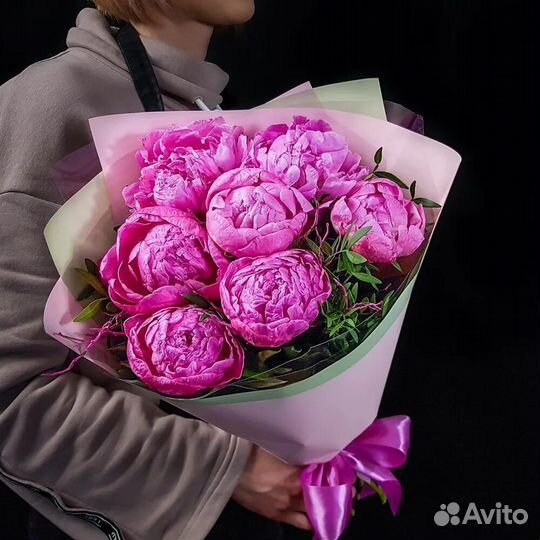 Букет цветов пионы