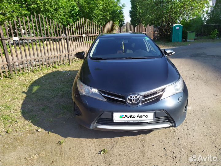 Toyota Auris 1.3 МТ, 2013, 186 000 км