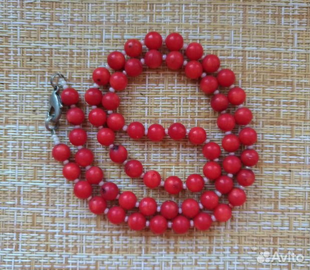 Бусы коралл б/у