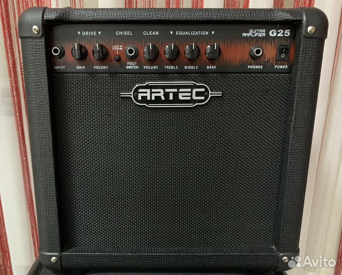 Гитарный комбик 25w