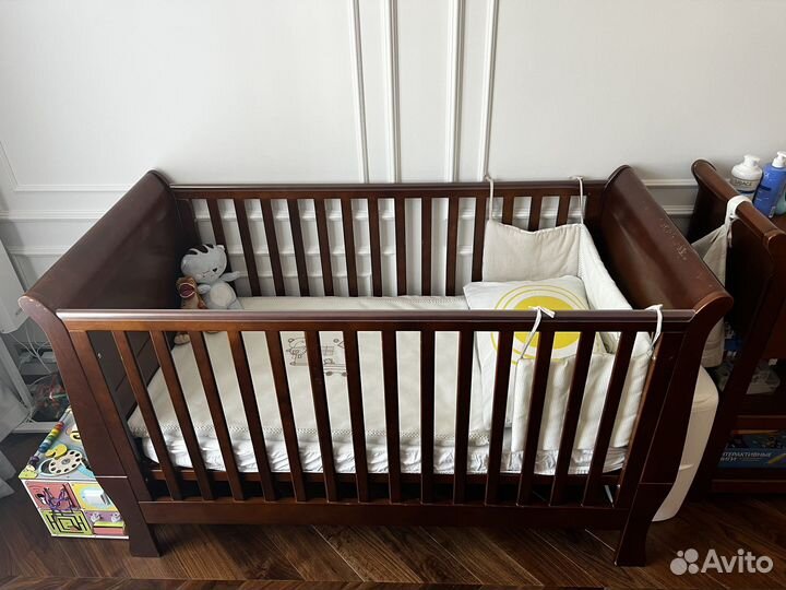 Кроватка и пеленальный столик Mamas & Papas