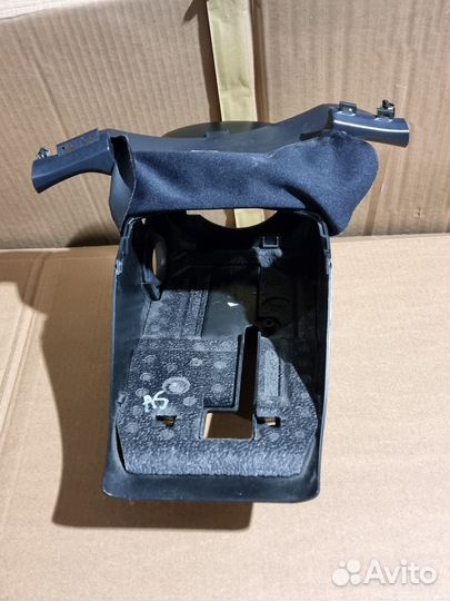 Кожух рулевой колонки Skoda Octavia A5