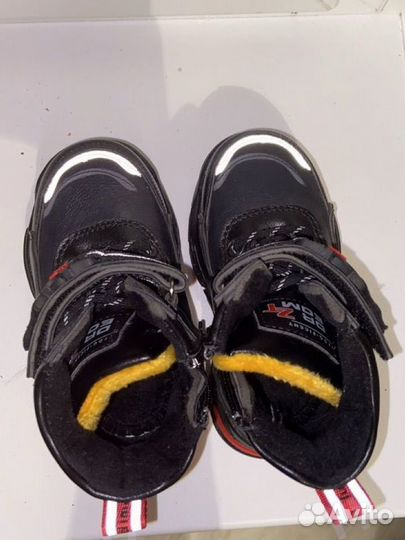 Ботинки детские 23