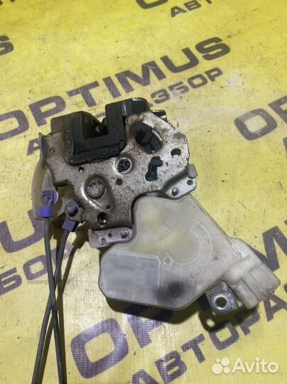 Замок задней правой двери Nissan X-Trail T30