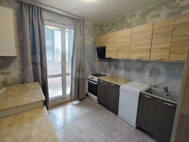 2-к. квартира, 50 м², 8/16 эт.