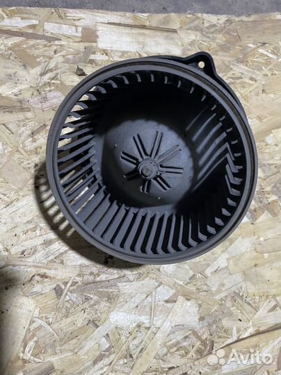 Моторчик печки mazda 626 gf