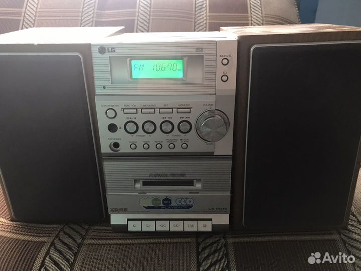 Музыкальный центр