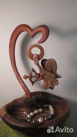 Сувениры из дерева