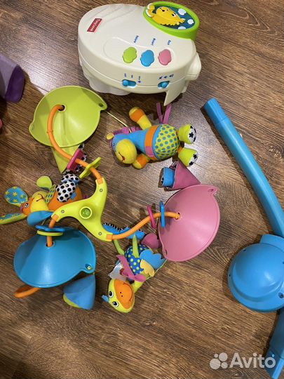 Мобиль tiny love