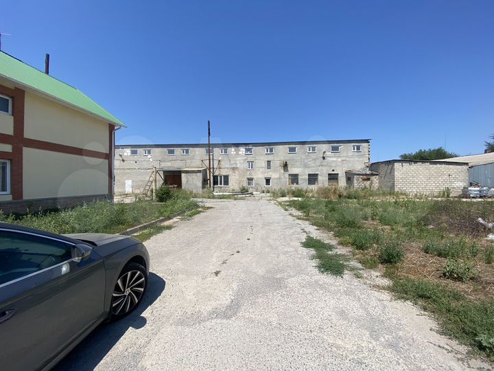 Производство, 8600 м²