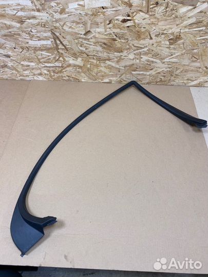 Накладка двери задней задняя левая Mercedes-Benz