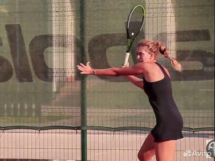 Тренер по теннису