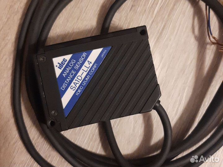 SA1D-LL4аналоговый датчик расстояния