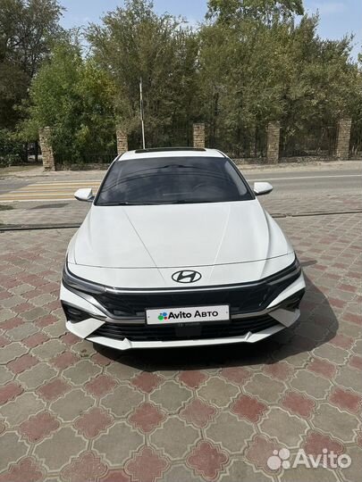 Hyundai Elantra 1.5 CVT, 2023, 18 000 км