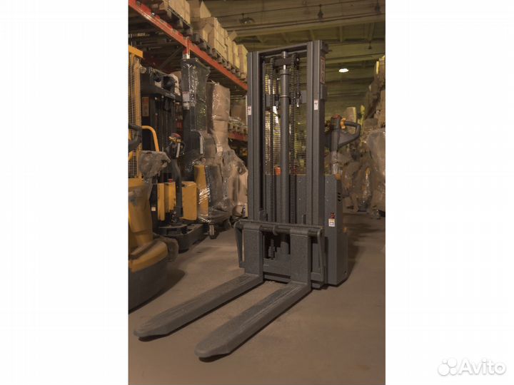 Электроштабелер xilin