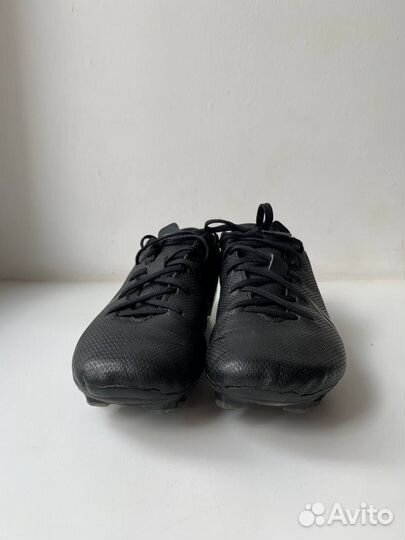 Футбольные бутсы nike