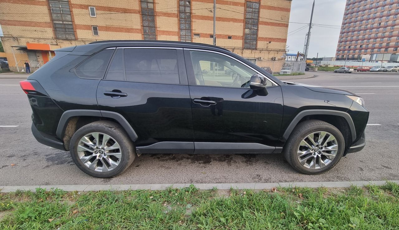Toyota RAV4: фото владельца