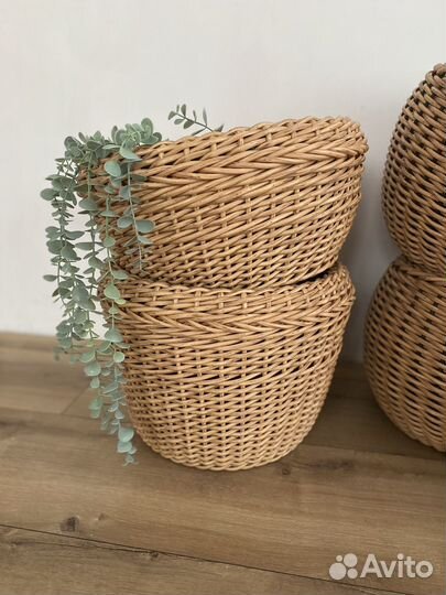 Кашпо для цветов из ротанга